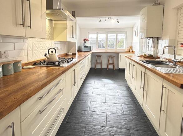 Kitchen 1