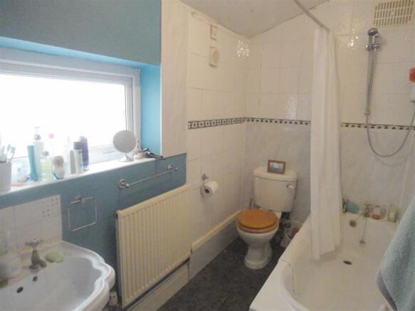 Photo 5