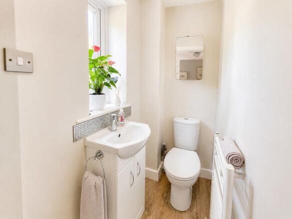 3 bed Detached for sale Image 8