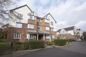 25, Roydon Court, Mayfield Road, Hersham, Walton-on-thames KT12 5HZ