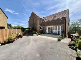 Court House, Kingshill Road, Dursley GL11 5QE