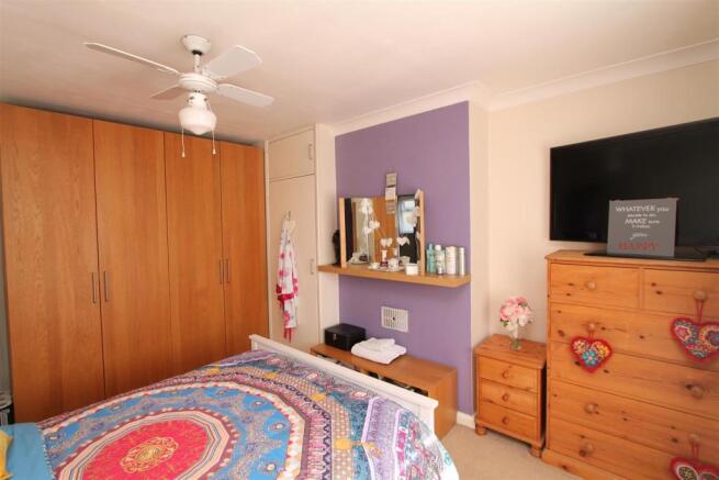 Master Bedroom.JPG