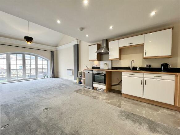 Kitchen/Living Room