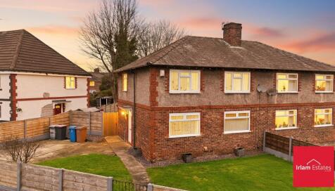 Nelson Drive, Cadishead, M44