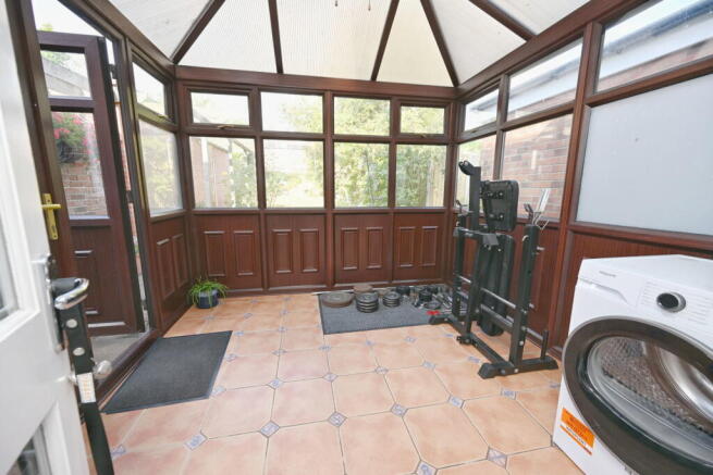 3 bed Semi-Detached for sale Image 9