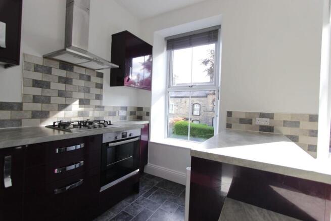 3 bed House to rent Image 5