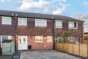 7, Berrys Lane, Byfleet, West Byfleet KT14 7AU