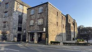 3, Barbican Court, Plymouth PL4 0EL