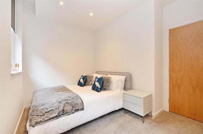 2 bed Apartment to rent Image 9