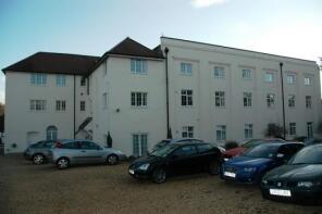 Flat 19, 51 Llanaway House, Meadrow, Godalming GU7 3HR