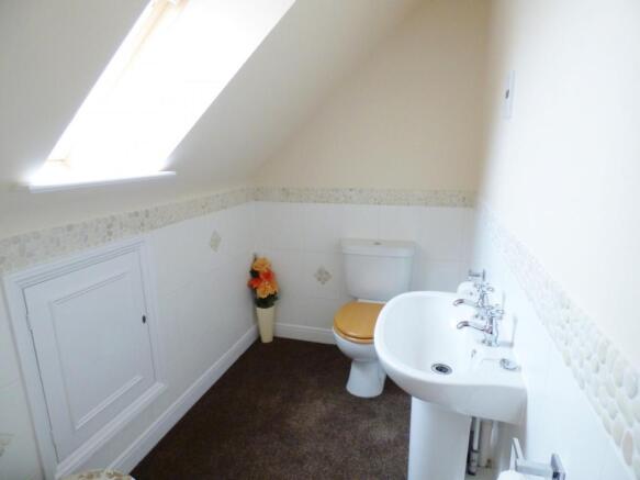 en-suite cloakroom