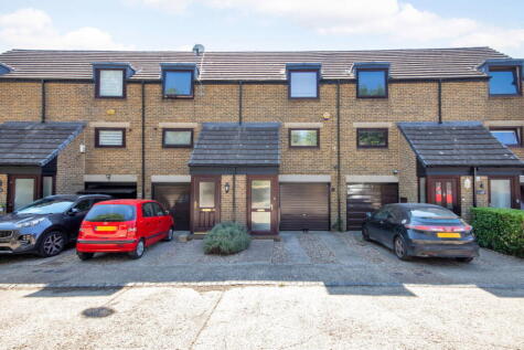 Bazes Shaw, New Ash Green