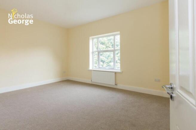 church rd 83 flat 4 bed.jpg
