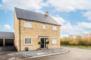4, Sungold Place, Carterton OX18 1DN