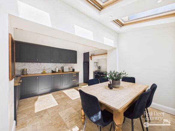 Kitchen/Dining Room