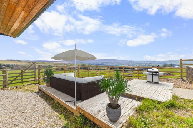 3 bed Barn Conversion for sale Image 8