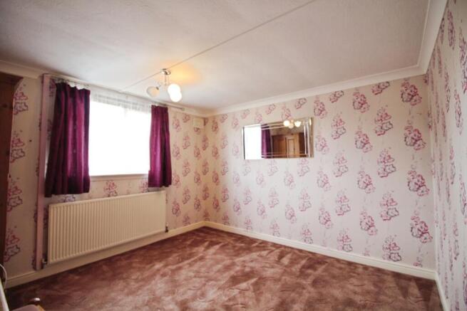 3 bed Semi-Detached Bungalow for sale Image 9