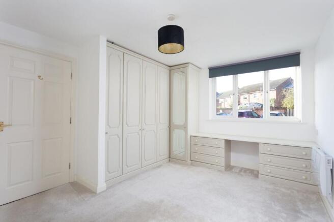 2 bed Flat for sale Image 8