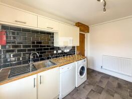 123a, Chase Side, London N14 5HD