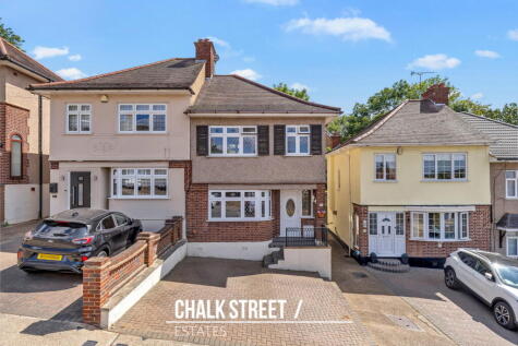 Kingshill Avenue, Collier Row, RM5