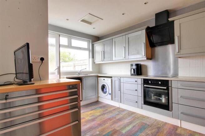 3 bed Semi-Detached for sale Image 5