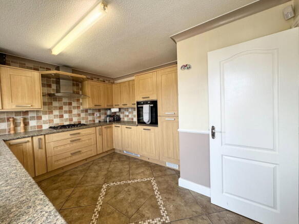 3 bed Detached for sale Image 7
