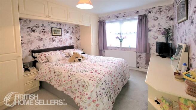 3 bed Bungalow for sale Image 8