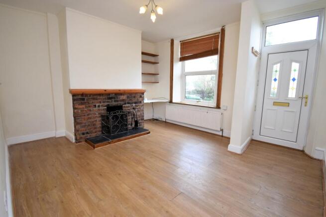 Bell Lane, Ackworth (5)Living room