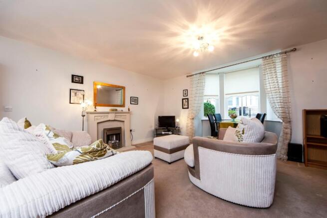 Lounge / Kitchen