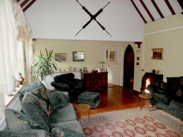 Photo 3