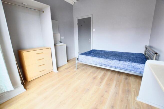 7 bed Not Specified to rent Image 9