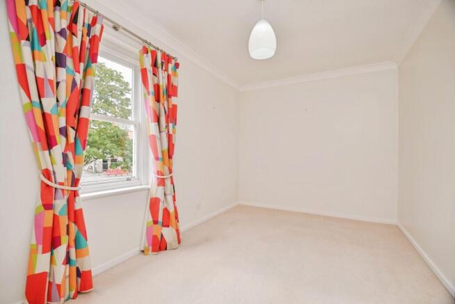 2 bed Maisonette for sale Image 10