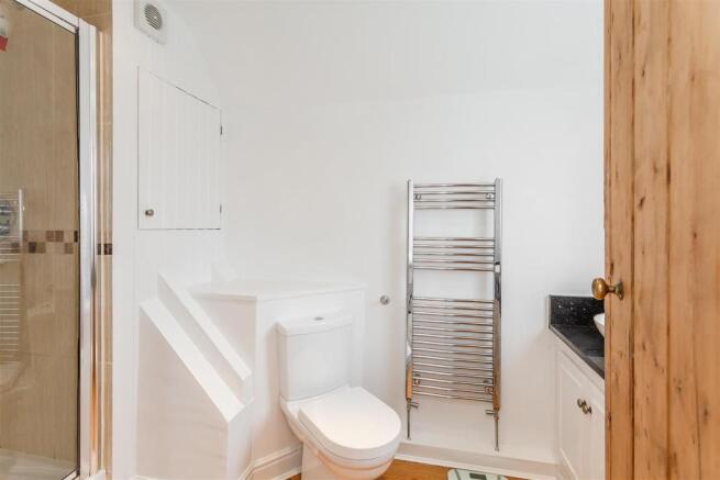 8313991-interior23.jpg