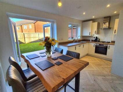 Hayloft Way, NUNEATON, Nuneaton, CV11