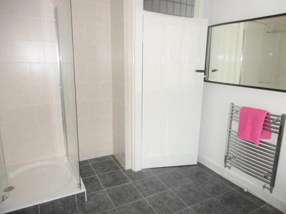 Bathroom/Shower Room