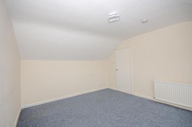Loft room pic 2].jpg