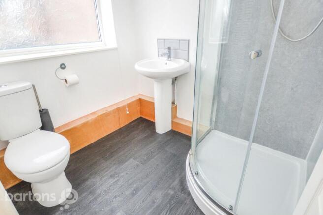 2 bed Flat to rent Image 6