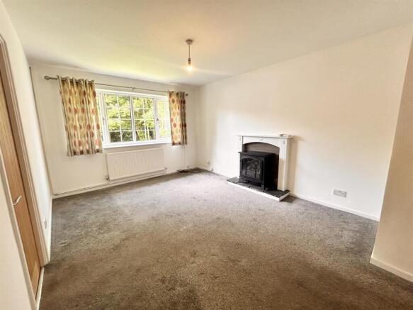 2 bed Apartment for sale Image 6