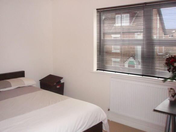 Bedroom 2 (Double)