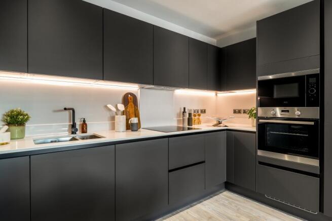 Kew Bridge Rise - 2-bed 1-bath -