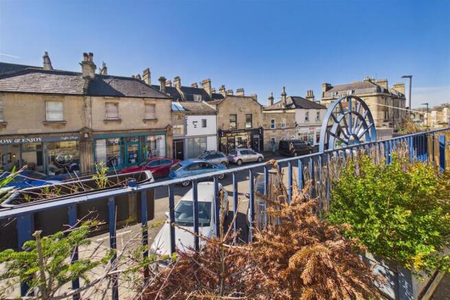 48 Lampards Building, Morford Street Bath, BA1 2RW