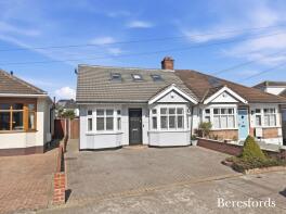61, Newbury Gardens, Upminster RM14 2PJ