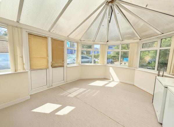 9 bed Semi-Detached for sale Image 12