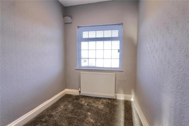3 bed Terraced to rent Image 9