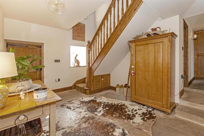 Entrance Hall-1.jpg