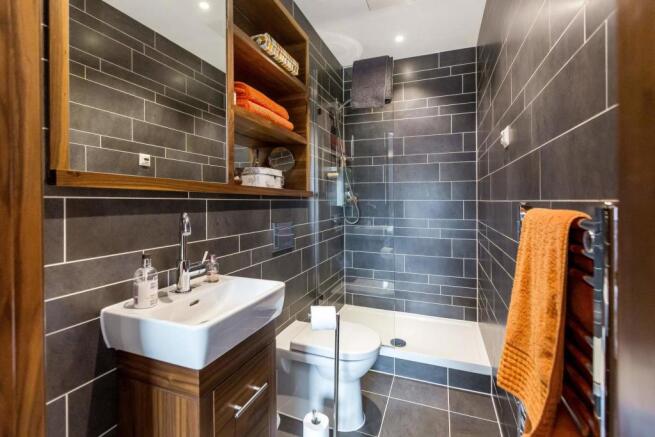 Ensuite