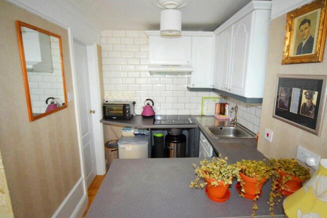 KITCHEN	 