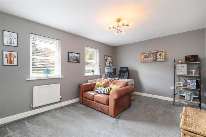 Bedroom/Office