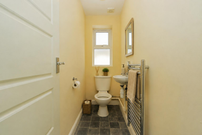 2 bed House for sale Image 10