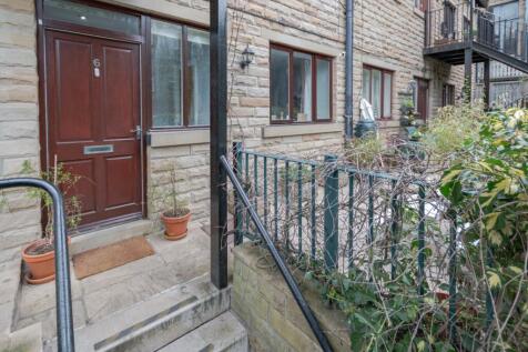Ferrand Lane, Bingley, West Yorkshire, BD16